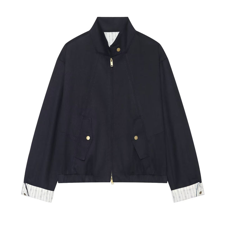 Damen Kurzer Boxy‑Blouson mit Stehkragen, aufgesetzten Pattentaschen und goldfarbenen Details Drune