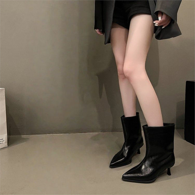 Damen Hochschaftige spitz zulaufende Stiefel aus Glattleder mit schlanker Silhouette Drune