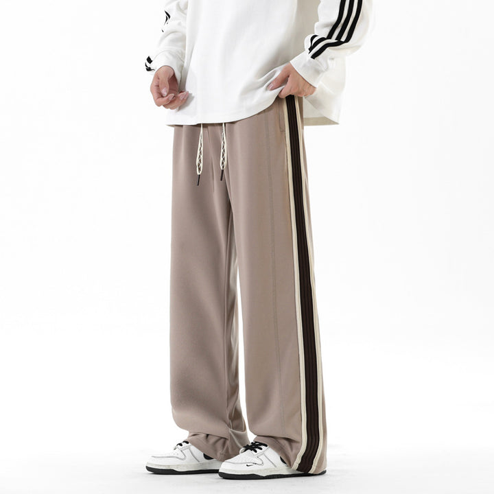 Herren Sportliche Freizeithose mit kontrastierenden Seitensstreifen
