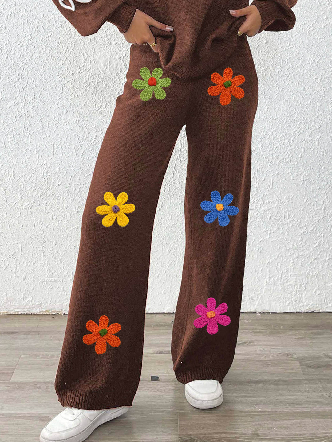 Damen lässige Strickhose mit bunten Blumenapplikationen Drune
