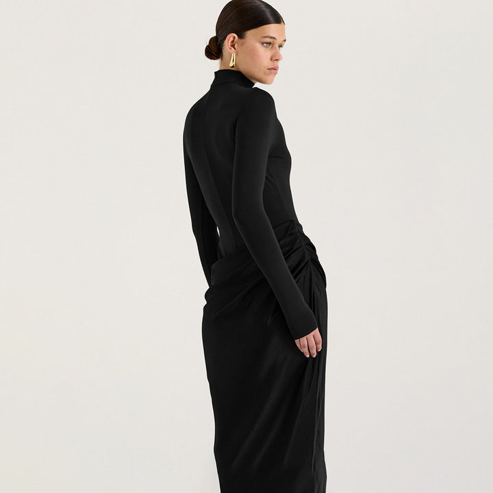 Damen Elegantes langärmliges Maxikleid mit figurbetontem Schnitt und raffiniertem Drapierungsdetail Drune