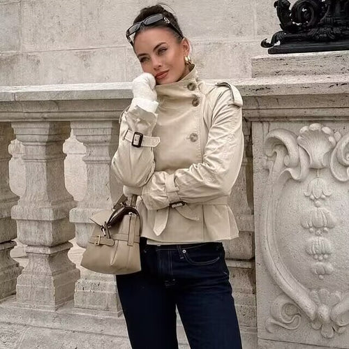 Damen nan kurz geschnittene Trenchjacke mit asymmetrischem Stehkragen, Taillengürtel und Schnallenmanschetten Drune