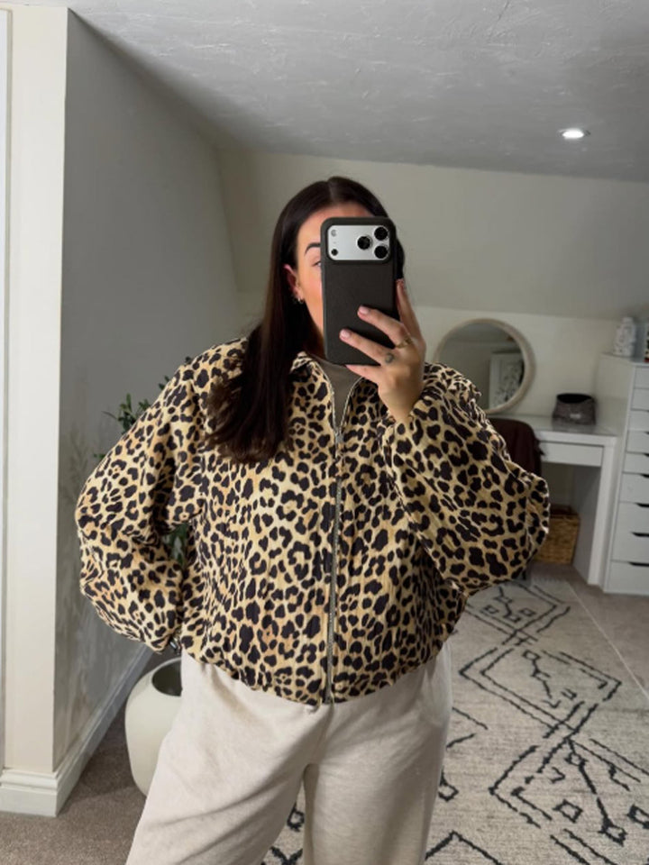 Damen gefütterte Oversize Bomberjacke mit Leopardenmuster und Stehkragen Drune