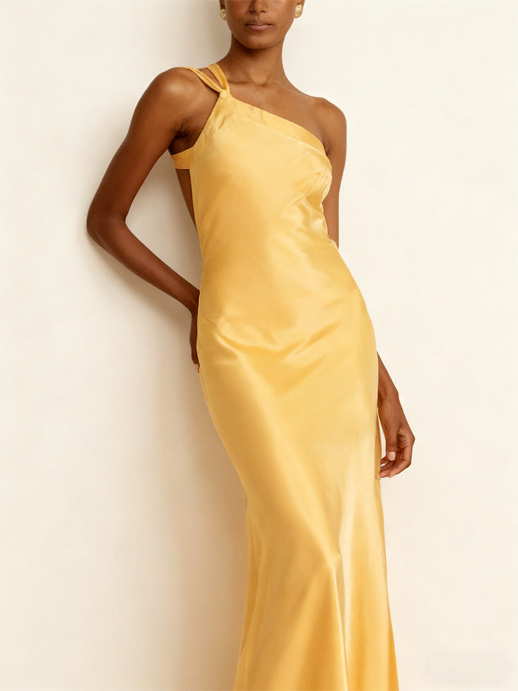 Damen elegantes Maxikleid mit asymmetrischem Halterdesign und schimmerndem Satin Drune