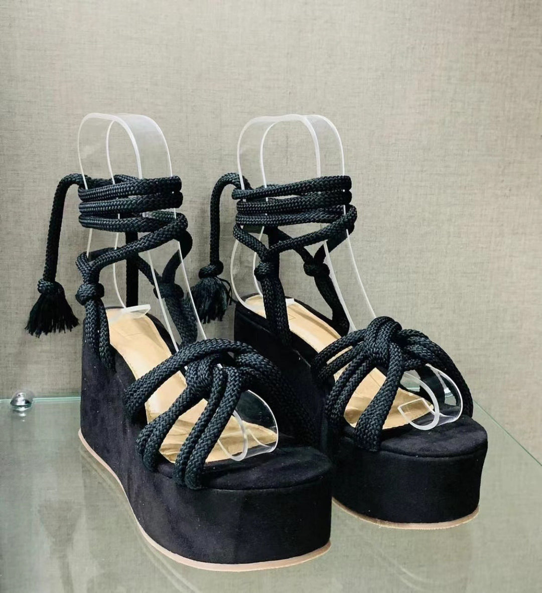 Damen Wedge-Sandalen mit geflochtenem Riemendesign und komfortabler Plateau-Sohle Drune