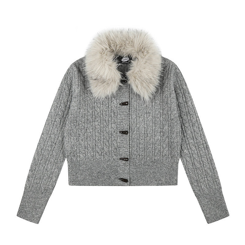 Damen Kurze Zopfmuster-Strickjacke mit abnehmbarem Kunstpelzkragen und Knebelknopfverschluss Drune