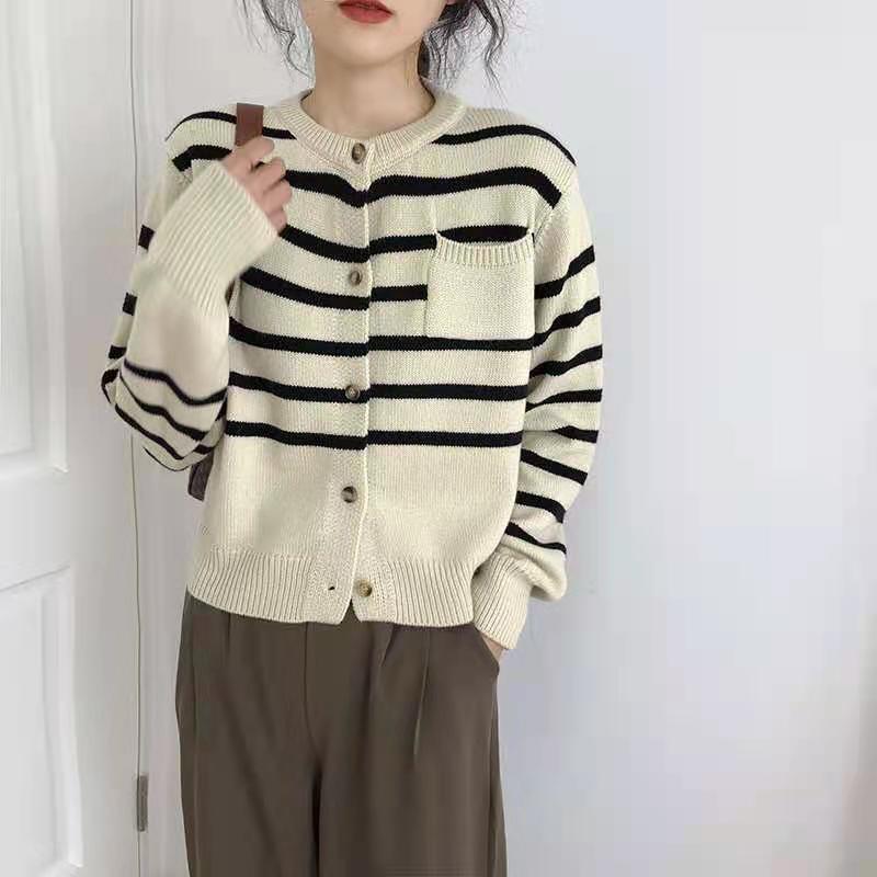 Damen gestreifte Strickjacke mit Knopfdetails und lässigem Schnitt Drune