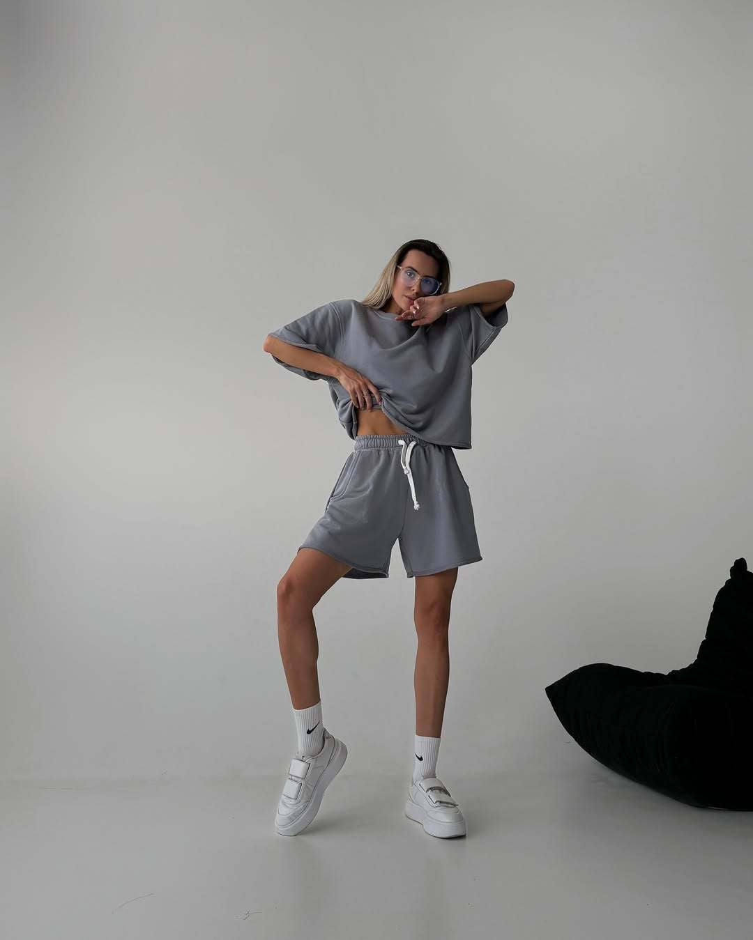 Damen lässiges Oberteil und Shorts-Set mit Knopfdetails Drune