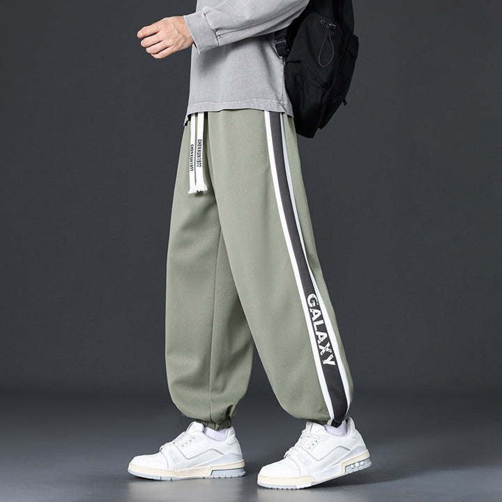 Herren Lässige Freizeithose mit seitlichen Streifen