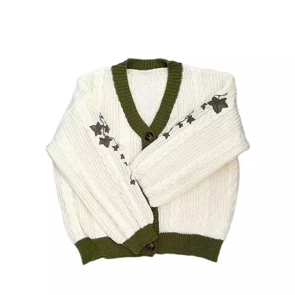 Damen nan gestrickter Oversize-Cardigan mit Zopfmuster, V-Ausschnitt, Knopfleiste und floraler Ärmelstickerei Drune