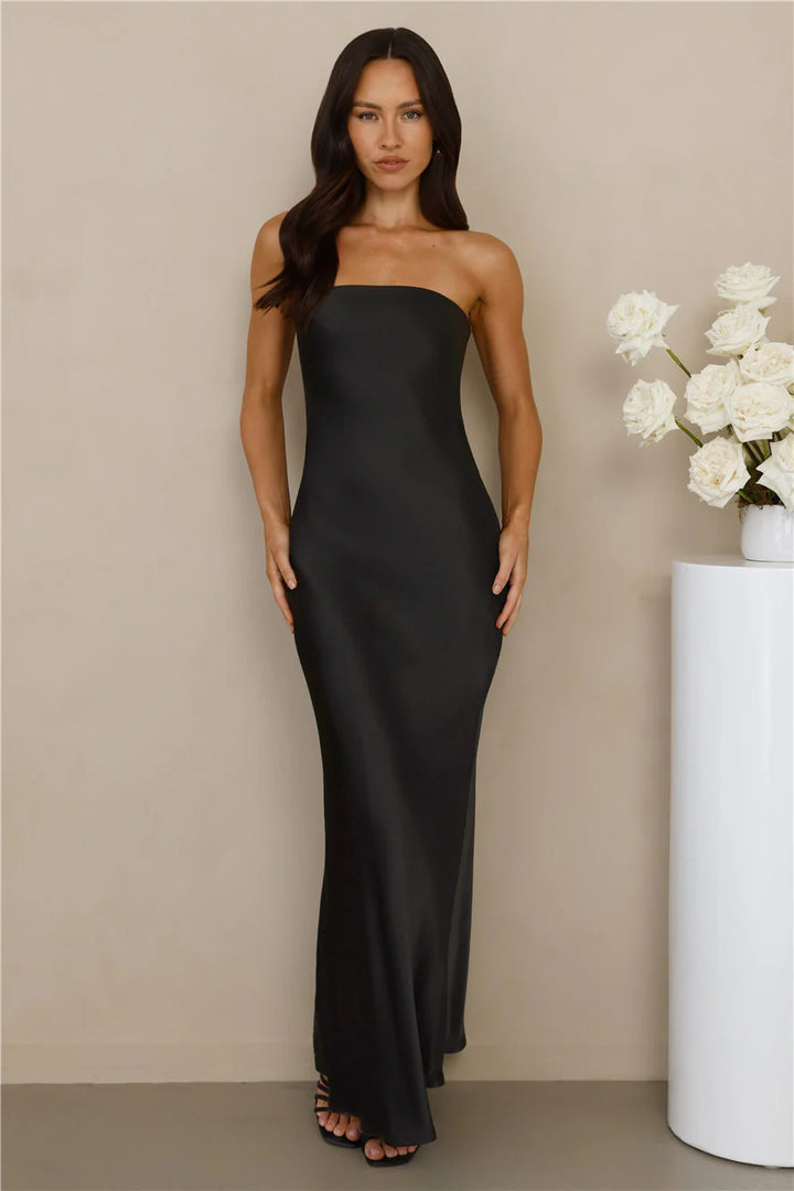 Damen Elegantes schulterfreies Maxikleid aus satinähnlichem Material Drune
