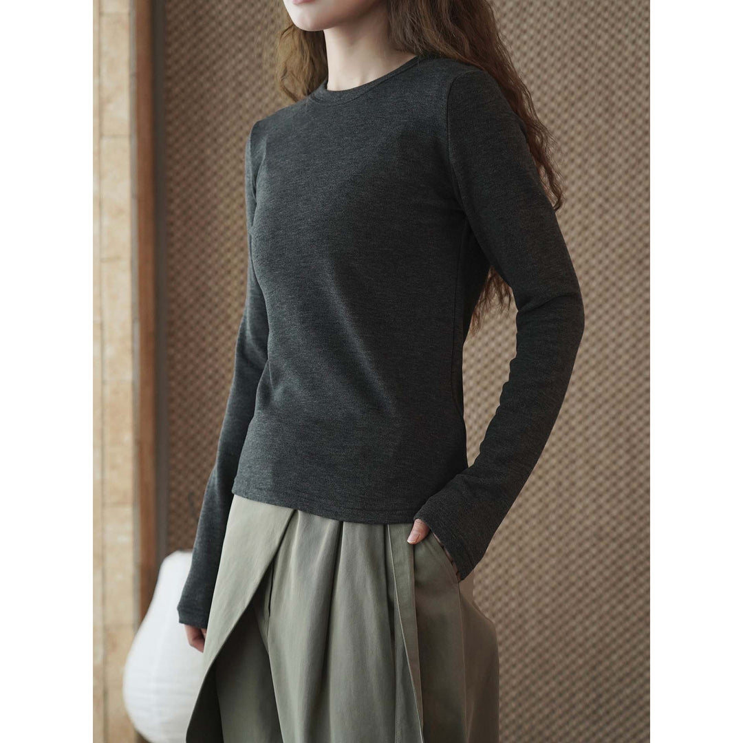 Damen Schmal geschnittenes Longsleeve aus feinem Jersey mit Rundhalsausschnitt Drune