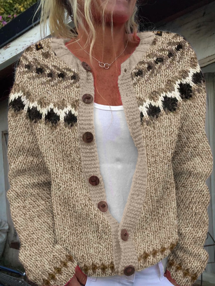 Damen nan gemusterte Strickjacke mit Rundpasse, Holzknöpfen und Eingrifftaschen Drune