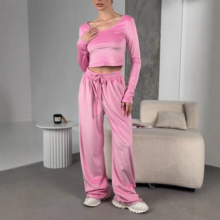Damen sportliches Set mit cropped Oberteil und weiten Hosen Drune