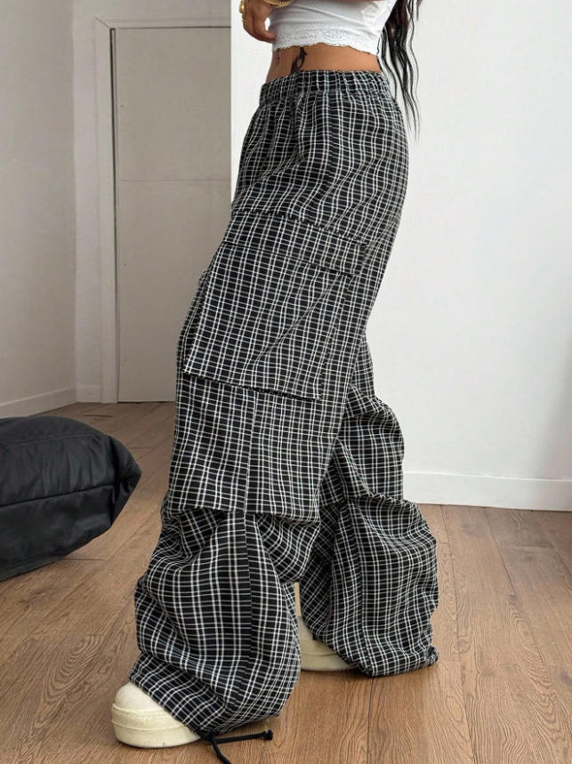 Damen Karierte Cargo-Hose mit niedrigem Schritt und praktischen Taschen Drune