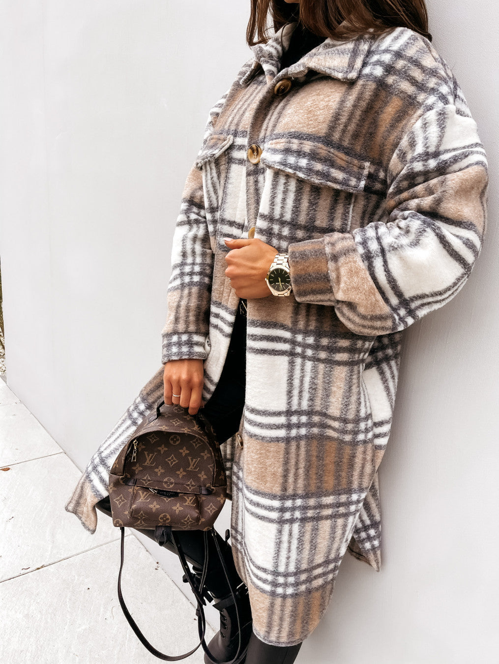 Damen Karierter Wollmantel mit Knopfdetails und praktischen Taschen Drune