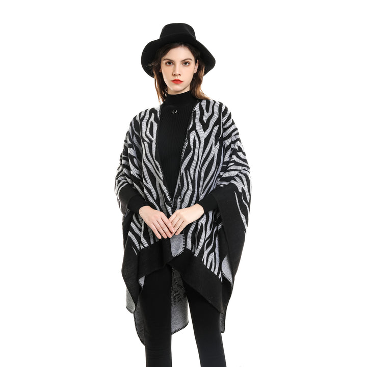 Damen Zebra‑Jacquard Poncho‑Cape im Oversize‑Kimono‑Fall aus weichem Feinstrick Drune