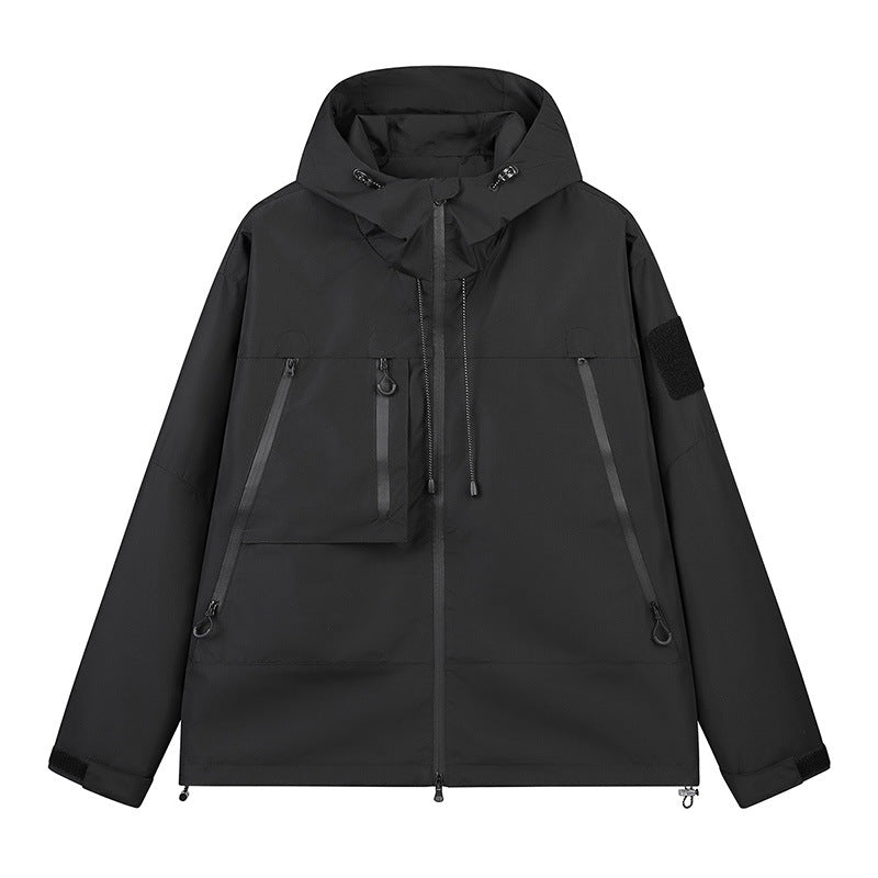 Herren Technische Kapuzen-Outdoorjacke mit wasserabweisenden Reißverschlüssen und Utility‑Taschen Drune