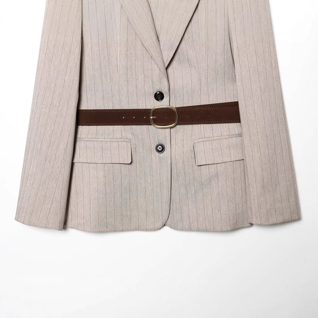 Damen Taillierter Nadelstreifen-Blazer mit Kontrastgürtel und Reverskragen Drune