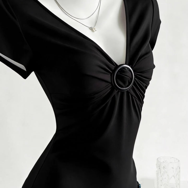 Damen Figurschmeichelndes Shirt mit dekorativem Ringdetail Drune