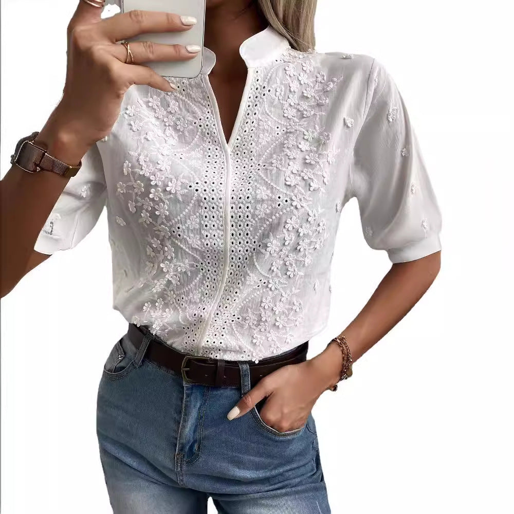 Damen Bluse mit floralen Stickereien und Knopfleiste Drune