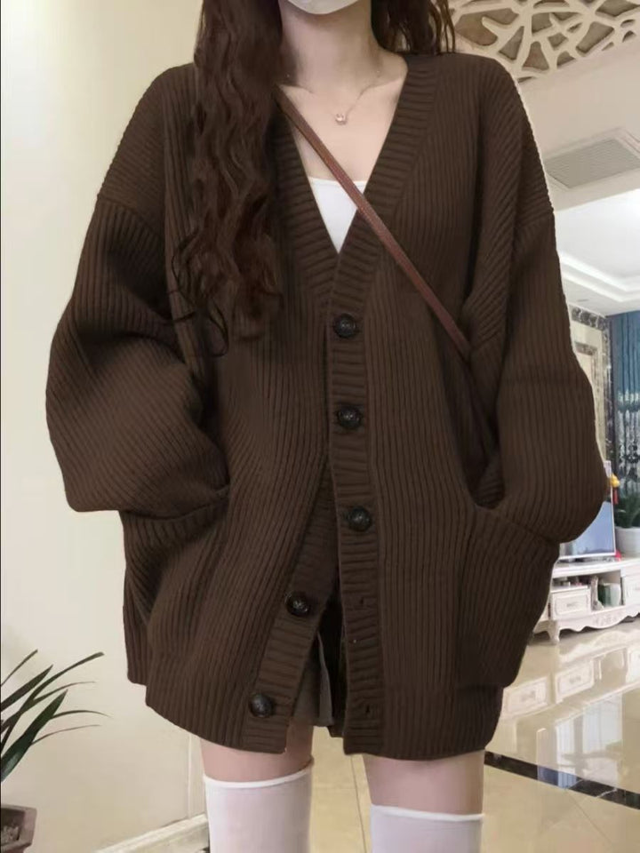 Damen Grobstrickjacke mit großen Taschen und Knopfdetails Drune