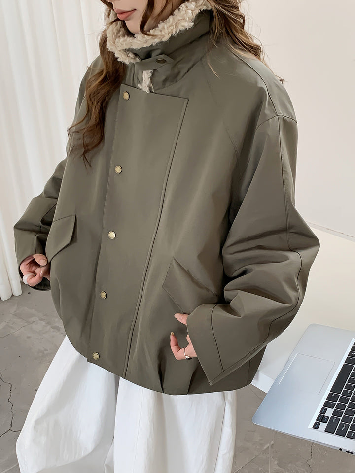 Damen Oversize-Utilityjacke mit hohem Teddykragen und Druckknopfleiste Drune