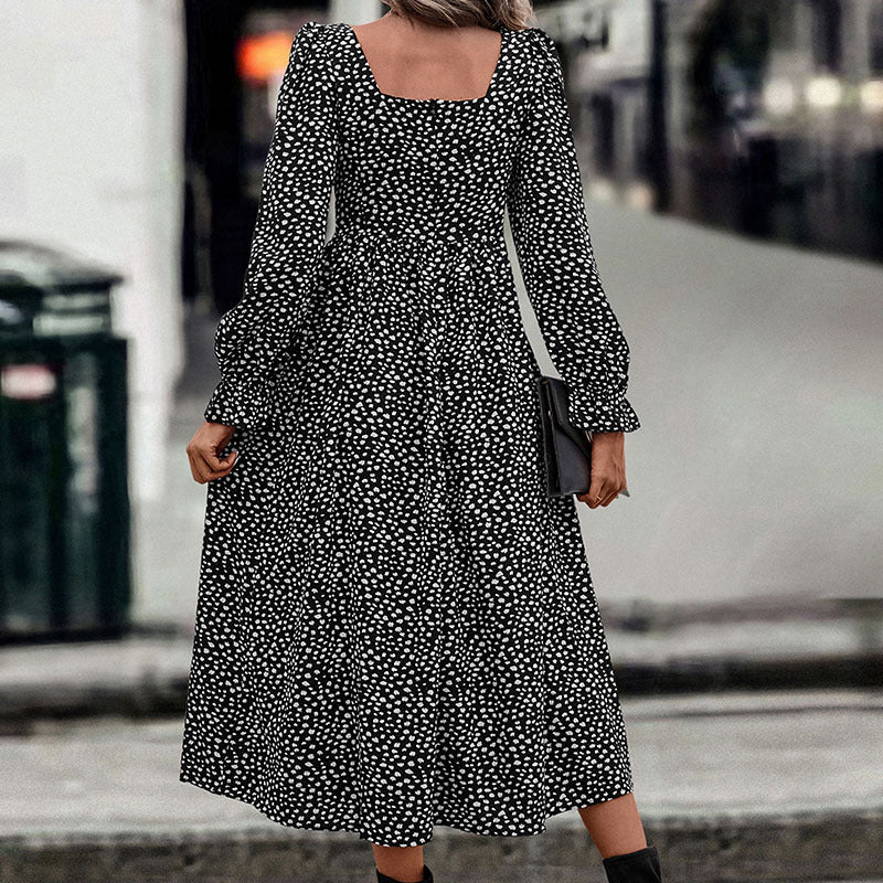 Damen Midikleid mit eckigem Ausschnitt, taillierter Smokpassform und Knopfleiste Drune