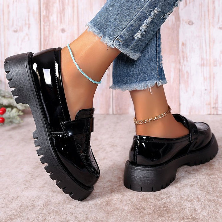 Damen klobige Lack-Loafer mit Kroko-Prägung und profilierter Gummisohle Drune