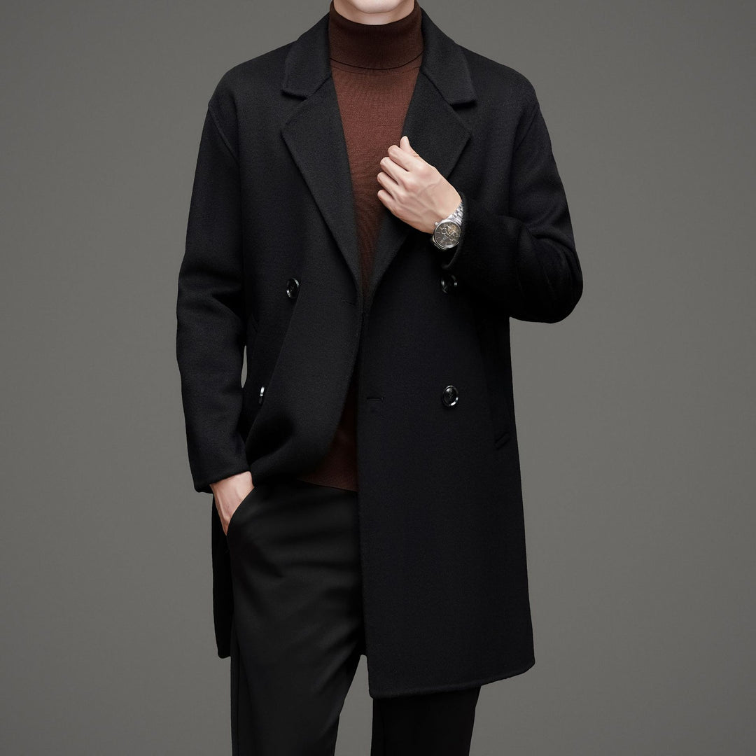 Herren eleganter Wollmantel mit doppelt gearbeiteter Knopfleiste und praktischen Taschen Drune