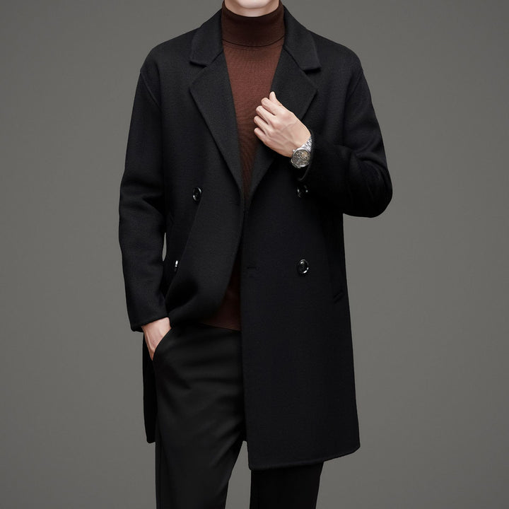 Herren eleganter Wollmantel mit doppelt gearbeiteter Knopfleiste und praktischen Taschen Drune