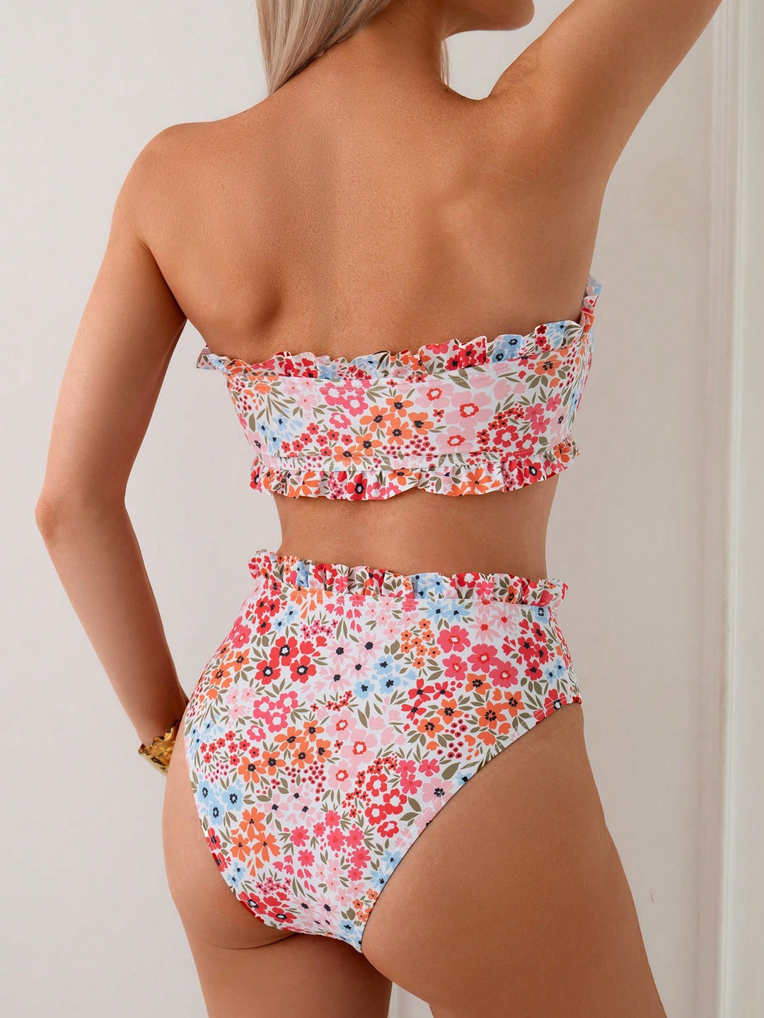 Damen Bandeau-Bikini mit verspieltem Rüschendesign Drune