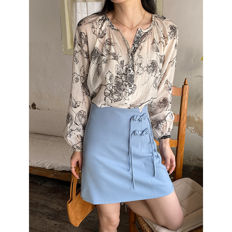 Damen Bluse mit floralem Muster und Knopfdetails Drune