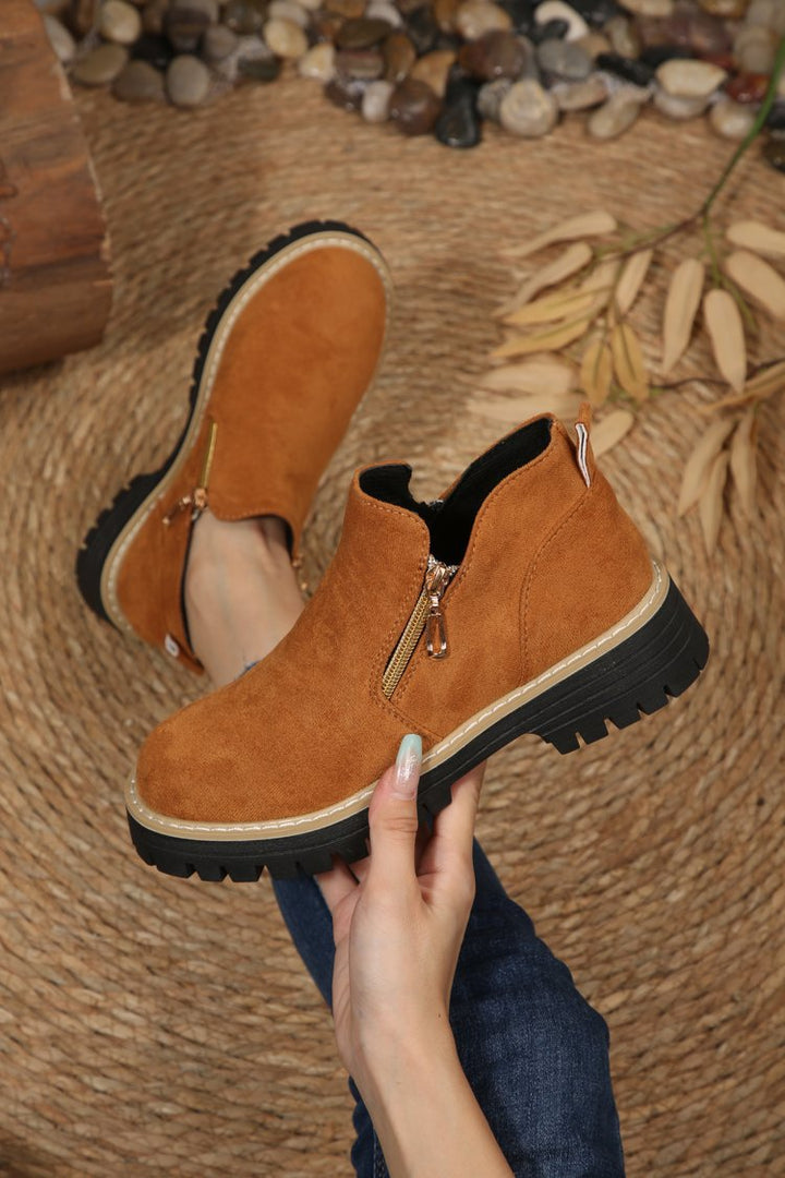 Damen Kurzschaft‑Stiefelette mit grober Profilsohle und seitlichem Reißverschluss Drune