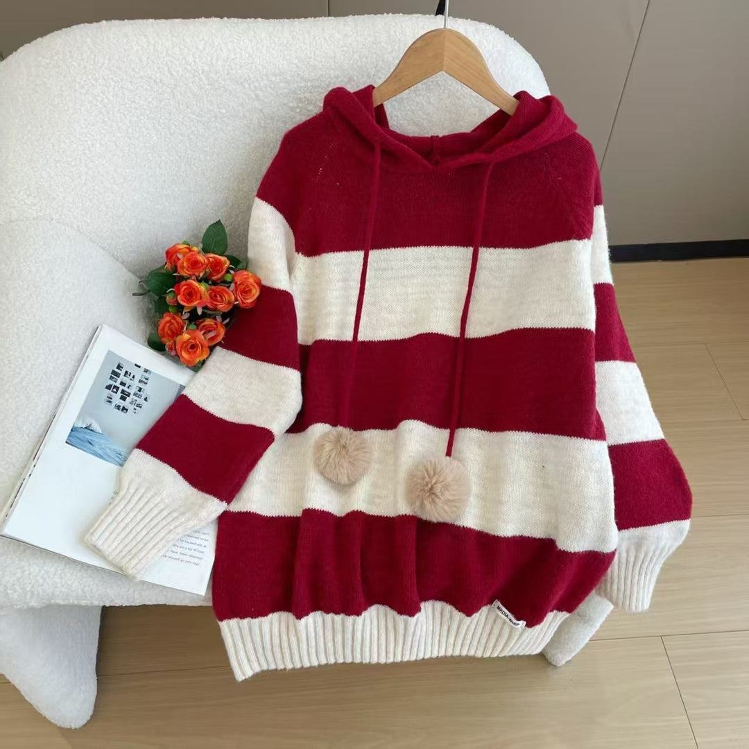 Damen gemütlicher Hoodie mit gestreiftem Design und trendigen Bommel Drune