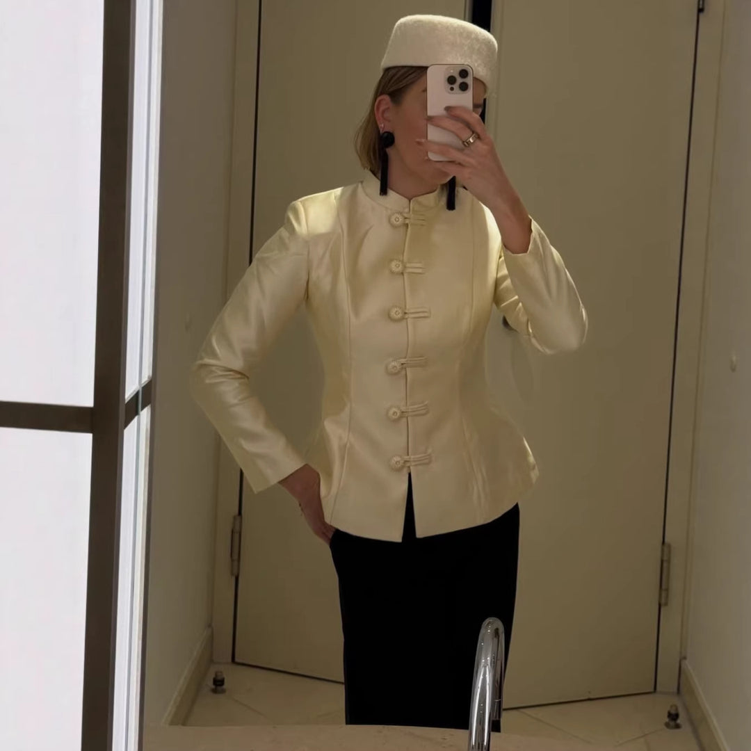 Damen 100+ elegante taillierte Blusenjacke mit Mandarinkragen und dekorativen Knotenverschlüssen Drune