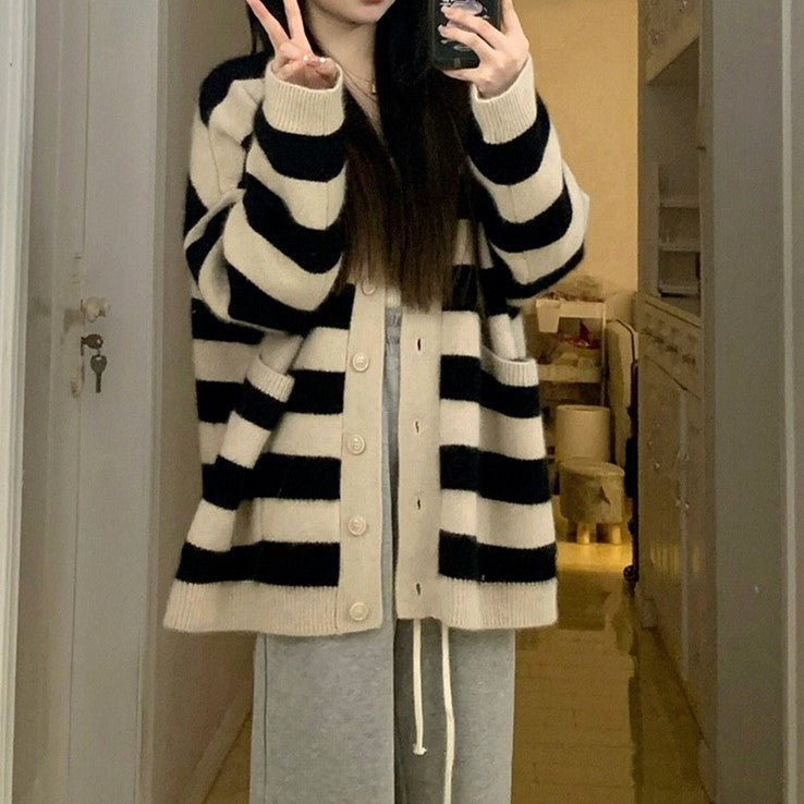 Damen Oversized Strickjacke mit breiten Streifen und praktischen Taschen Drune