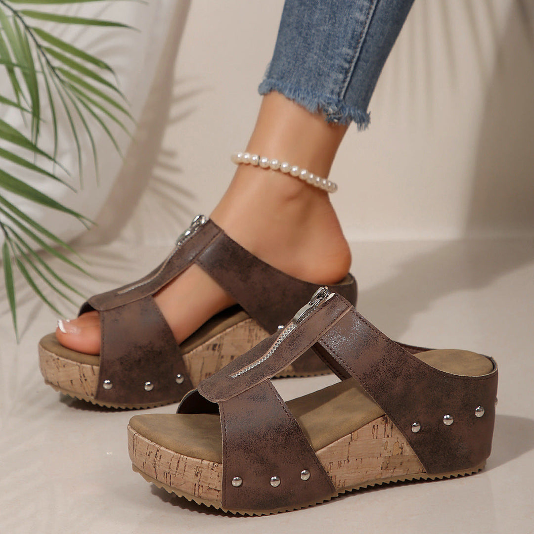 Damen Komfortable Keil-Sandalen mit Reißverschluss und Ziersteinchen Drune