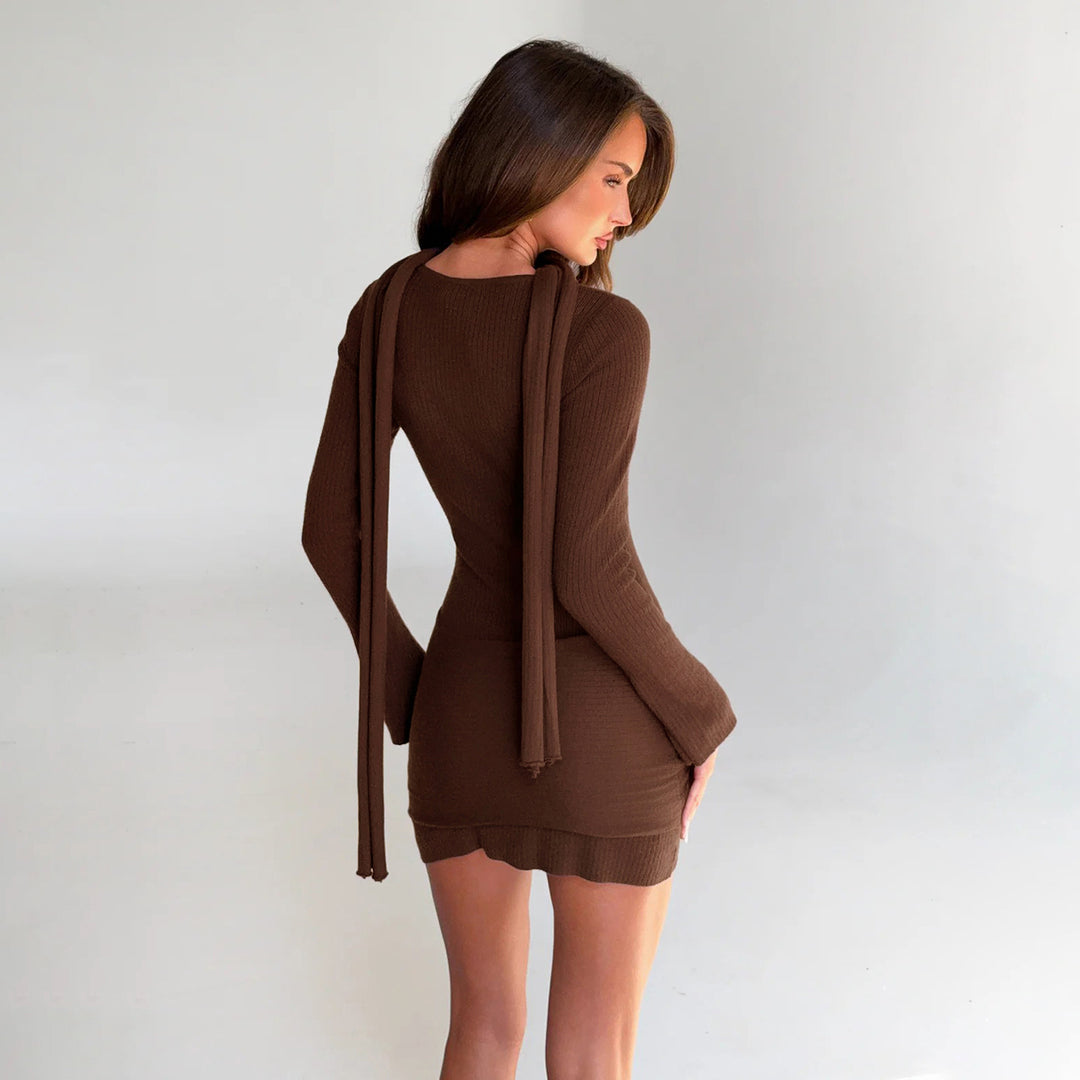 Damen Enganliegendes Rippstrick-Minikleid mit Knoten-Detail und Schlauchschal Drune