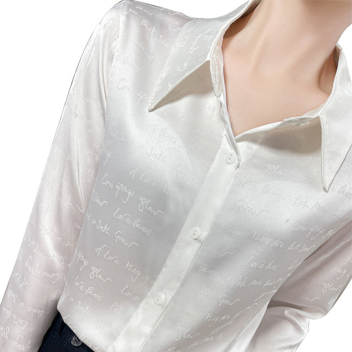 Damen Satinbluse mit zarter Jacquard‑Schrift, spitzem Hemdkragen und durchgehendem Knopfverschluss Drune