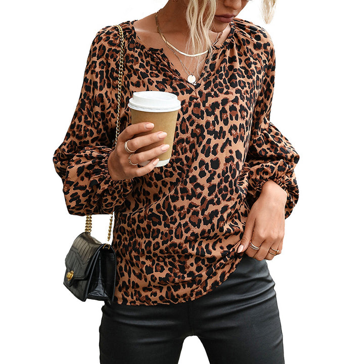 Damen Lässige Viskose-Bluse mit Leopardenprint, V‑Ausschnitt und gesmokten Ärmelbündchen Drune