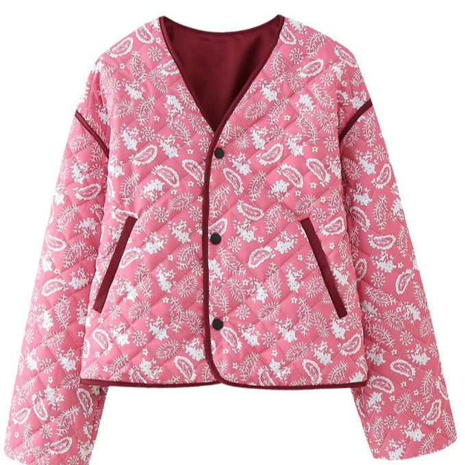 Damen Gesteppte kurz geschnittene Steppjacke mit V‑Ausschnitt und floraler Paisley‑Optik Drune