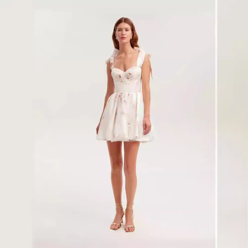 Damen Verspieltes Minikleid mit floralem Design und raffinierten Trägern Drune