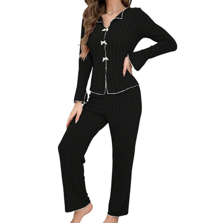 Damen Schlafanzugset mit elegantem Schnitt und feinen Details Drune