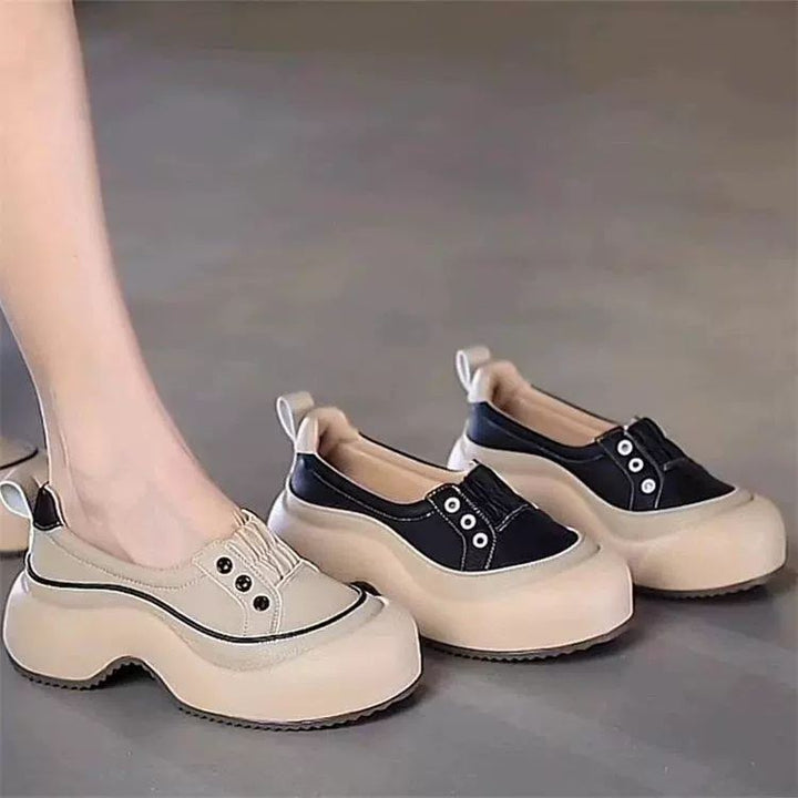 Damen Lifestyle Slip-On Sneakers mit darunter liegendem Panel Drune