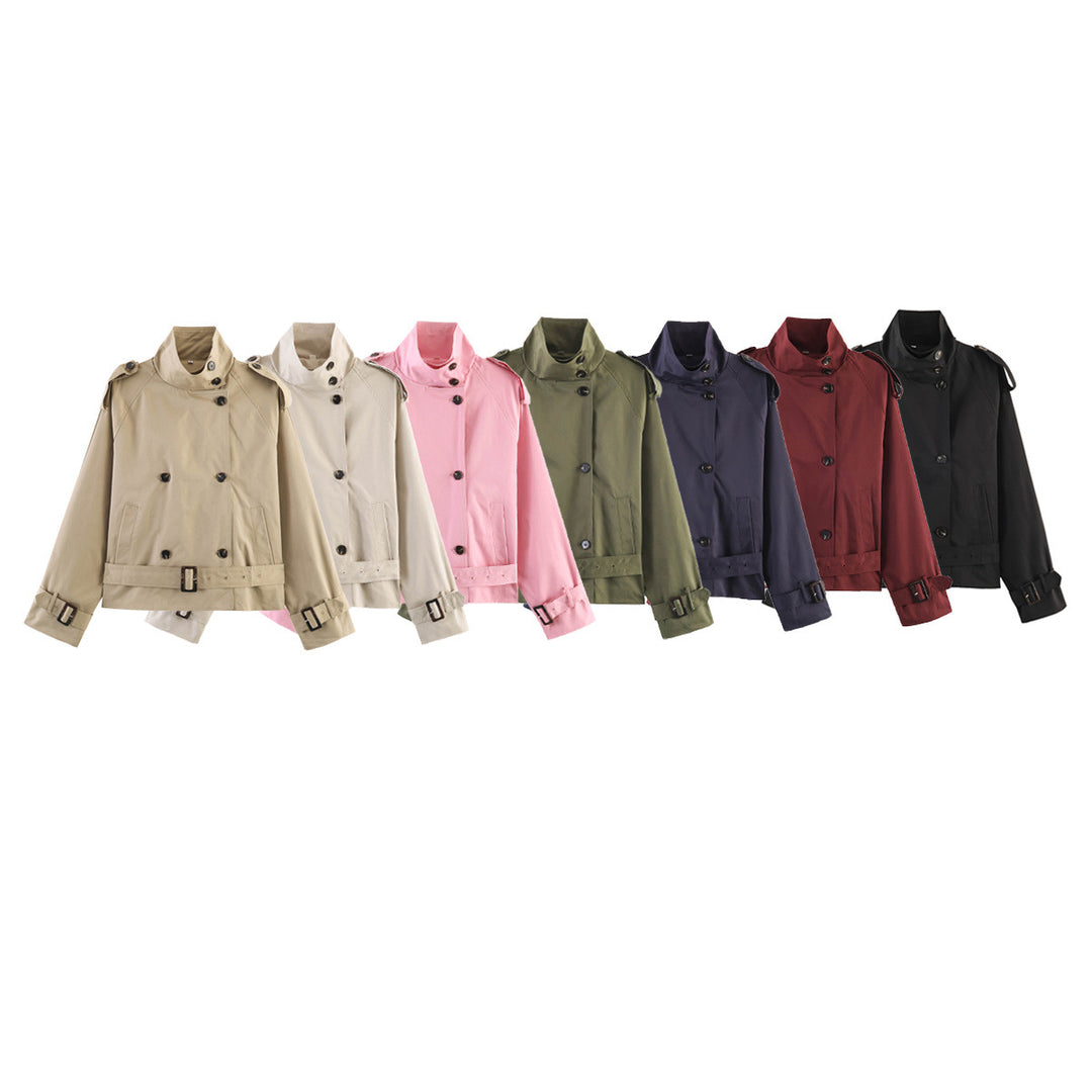 Damen 20+ kurzer Doppelreiher Trenchblouson im Boxy‑Cut mit Stehkragen Schulterklappen und verstellbarem Taillengürtel Drune