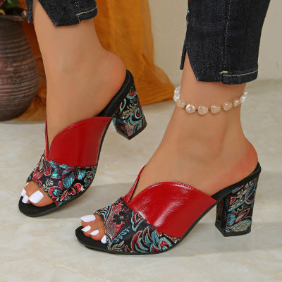 Damen  offene Mules mit besticktem Paisley-Muster, glänzender Kunstlederblatt und mittelhohem Blockabsatz Drune