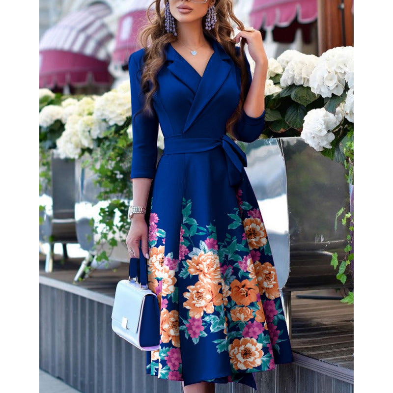Damen Wickelkleid mit floralem Design und elegantem Kragen Drune