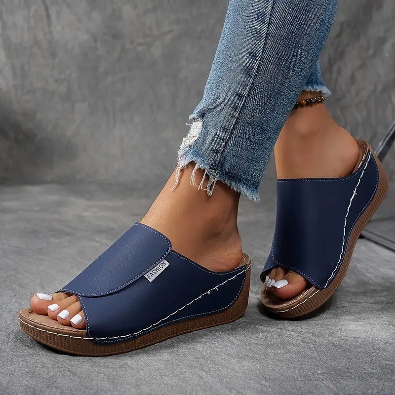 Damen nan anatomisch geformte Schlupf-Sandale mit ergonomischer Keilsohle und genähter Randnaht Drune