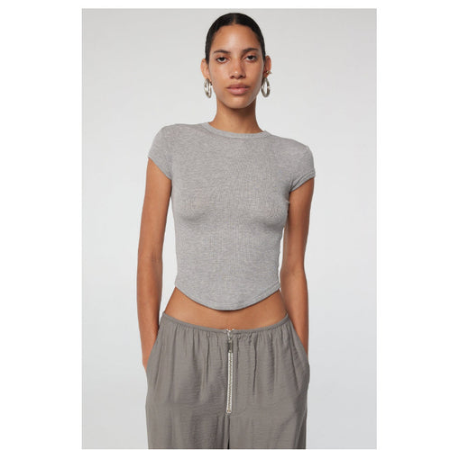 Damen körpernahes Kurzarm-Shirt mit Rundhalsausschnitt Drune